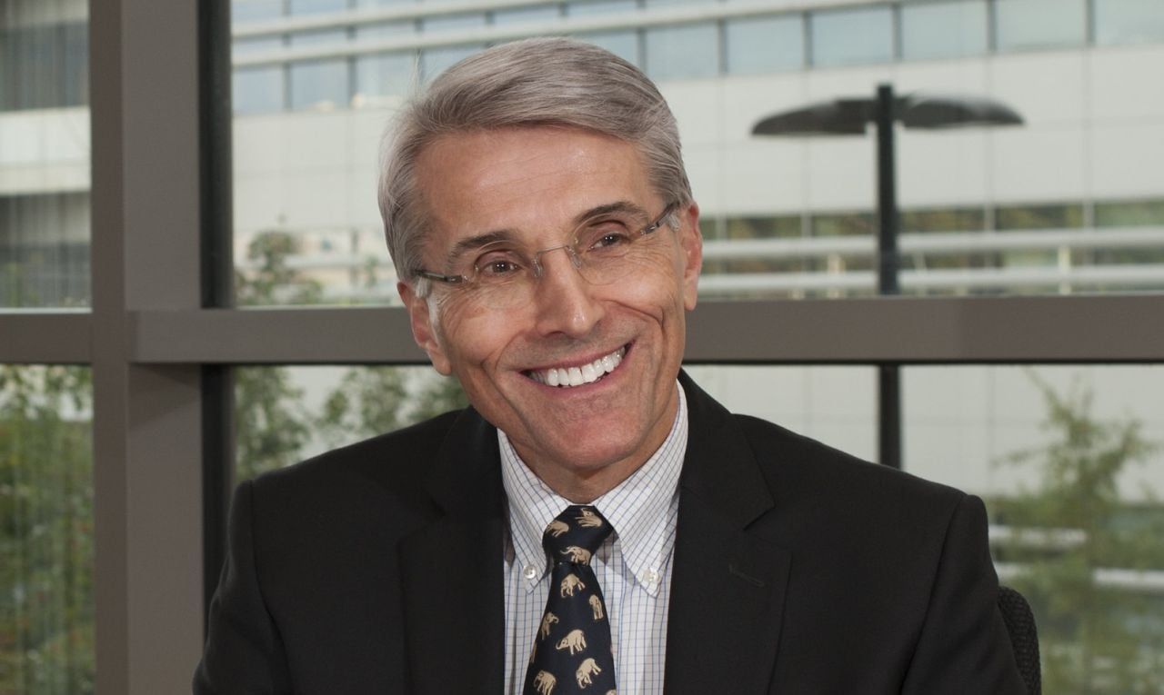 AACR: FDA vet Pazdur bemoans state of agency, warns of political influence and ‘sense of anxiety’