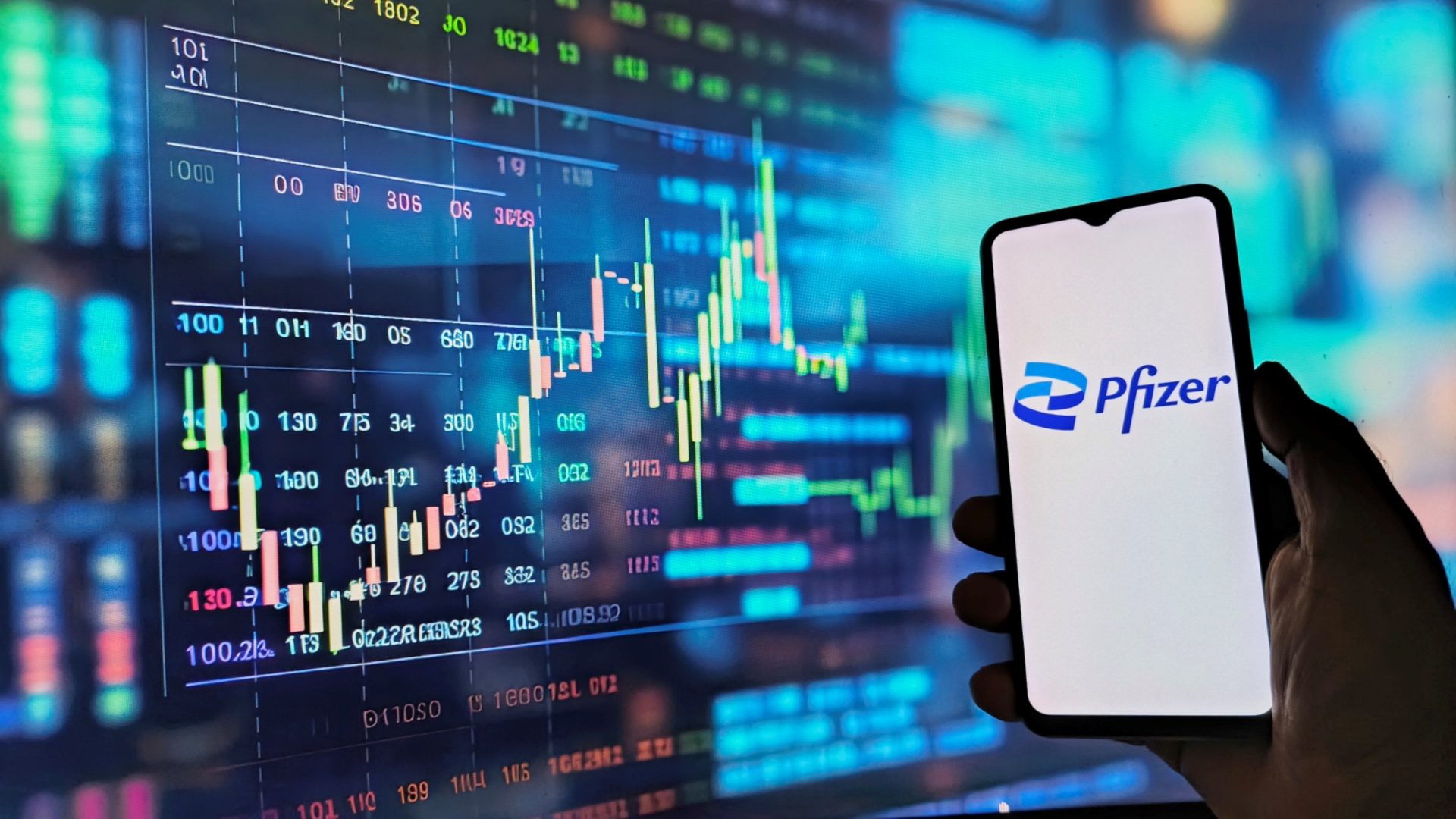 How Pfizer's Oncology Pipeline Drives 2025 Specialty Pharmacy Network Negotiations with PBMs